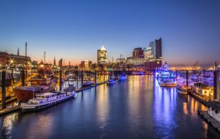 Abendliche Lichterfahrt - Foto 1