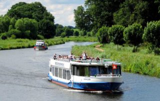 Hamburg Bergedorf Schifffahrt – Schiffstouren Barkassenfahrten Hafenrundfahrten Hamburg Bergedorf Schifffahrt - Schiffstouren Barkassenfahrten Hafenrundfahrten