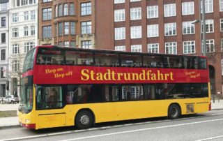 Stadtrundfahrt – Hop On Hop Off – Classic Linie C – Die rot-gelben Doppeldecker